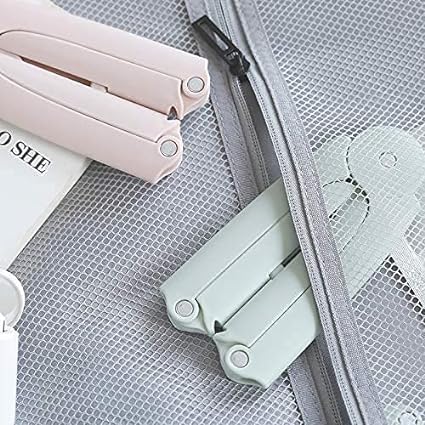 Mnm Box Deals | Portable Foldable Plastic Clothing Hangers Portable Foldable Plastic Clothing Hangers - Image 5