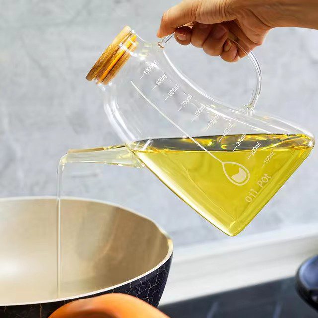 Mnm Box Deals | 1L Borosilicate Oil Jug W/ Bamboo Lid 1L Borosilicate Oil Jug w/ Bamboo Lid - Image 4