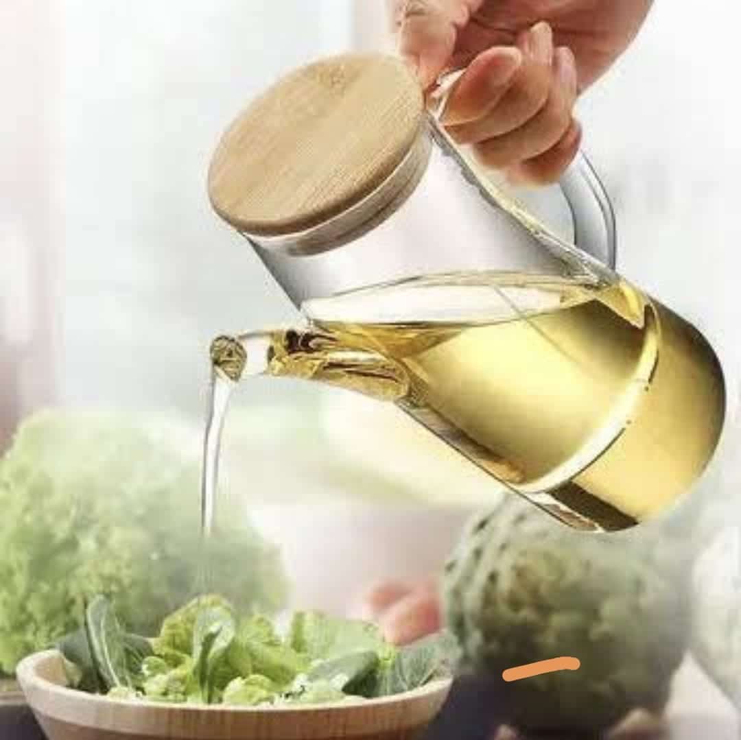 Mnm Box Deals | 1L Borosilicate Oil Jug W/ Bamboo Lid 1L Borosilicate Oil Jug w/ Bamboo Lid - Image 2
