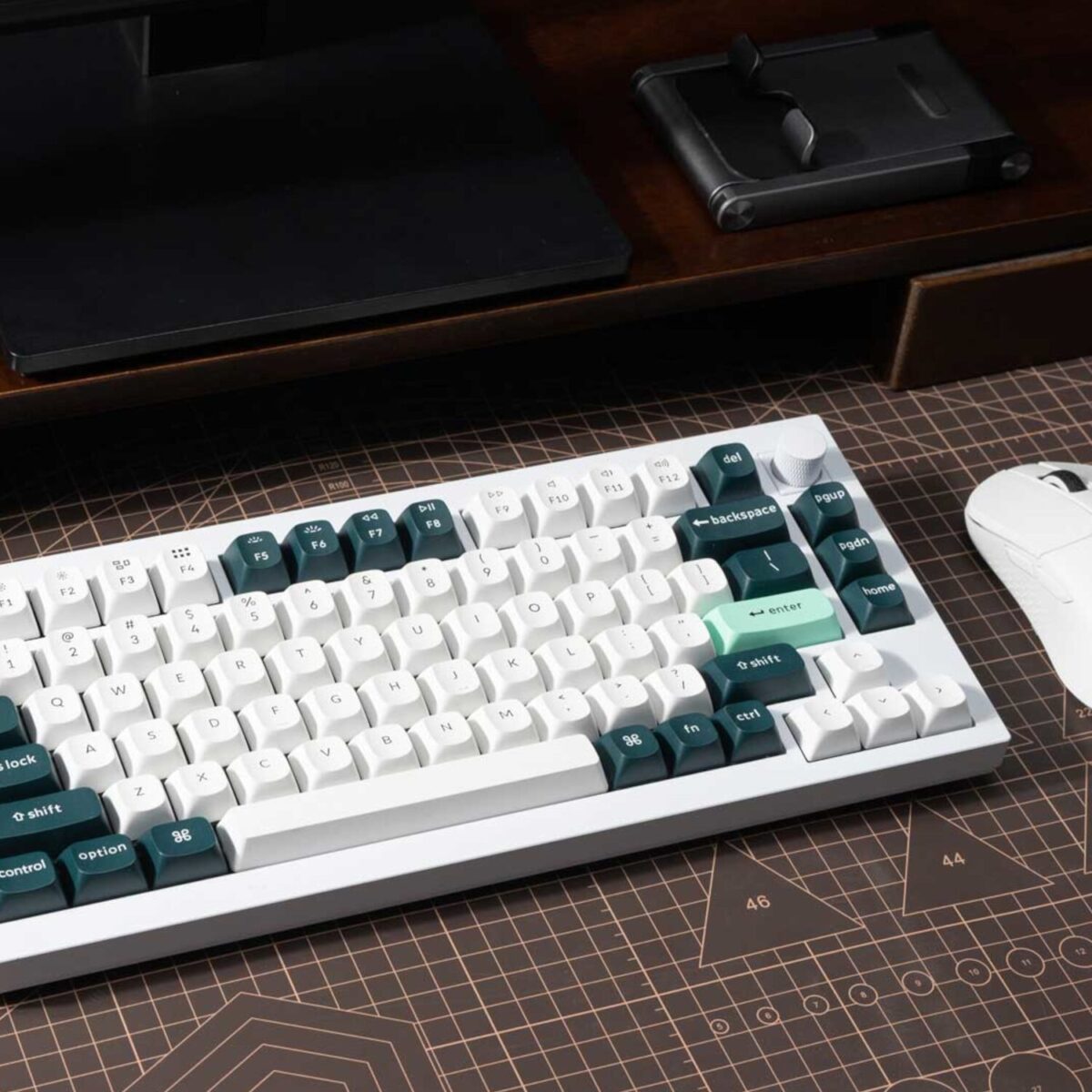 Mnm Box Deals | Keychron Q1H-P1 Qmk Wireless Custom Keyboard - White Keychron Q1H-P1 QMK Wireless Custom Keyboard - White - Image 3